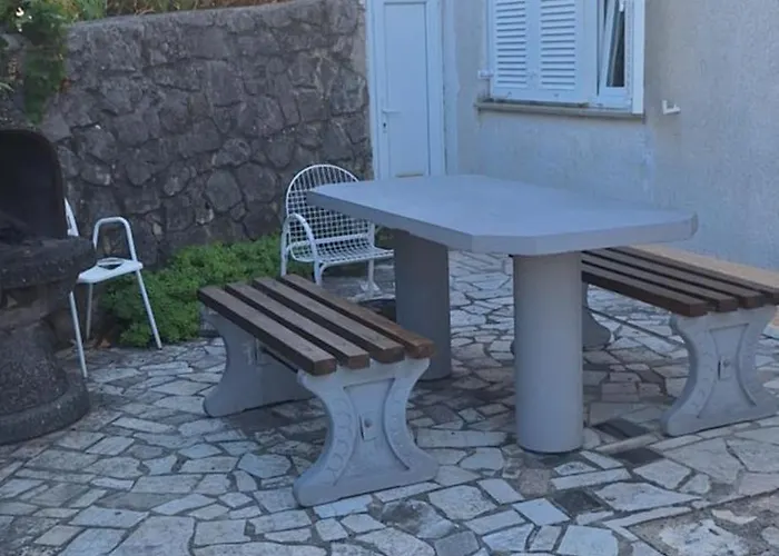 Villy 2 Apartman Jadranovo